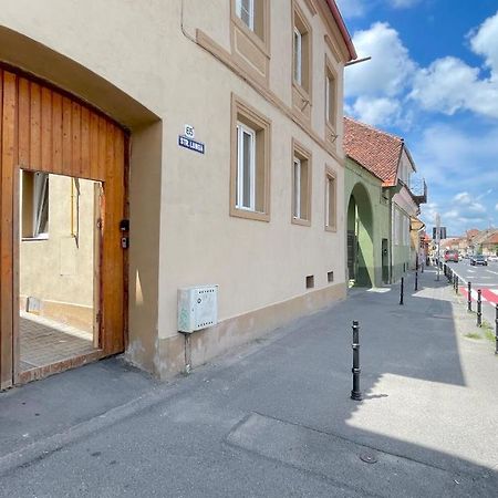 Long Street Suites Brasov Luaran gambar